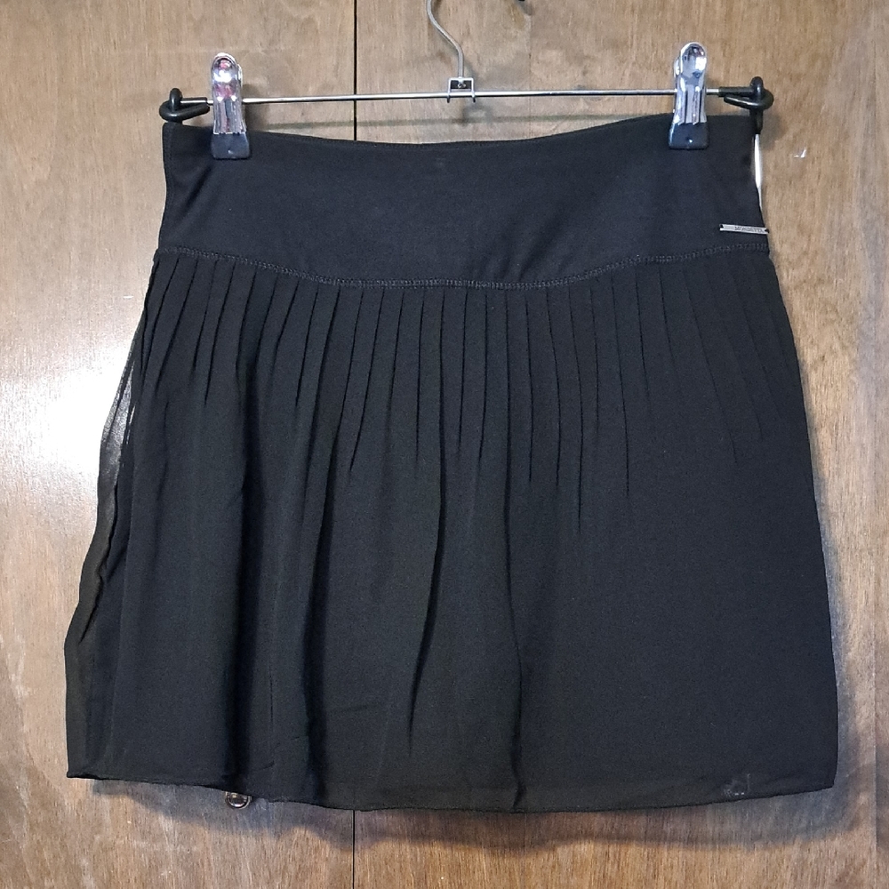 Mondetta Black Pleated Skirt